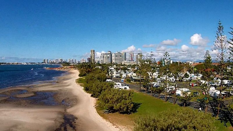 Loders13.jpg - Drone view of the caravan park and the Broadwater.