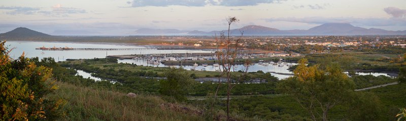 02BowenPan03.JPG - Bowen town centre from Flagstaff Hill