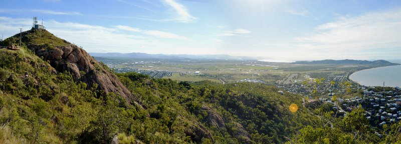 05TvillePan05.JPG - Townsville; Castle Hill 