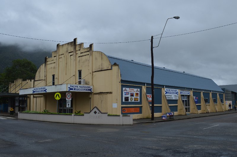 DSC_0014.JPG - Tully's town centre - old cinema