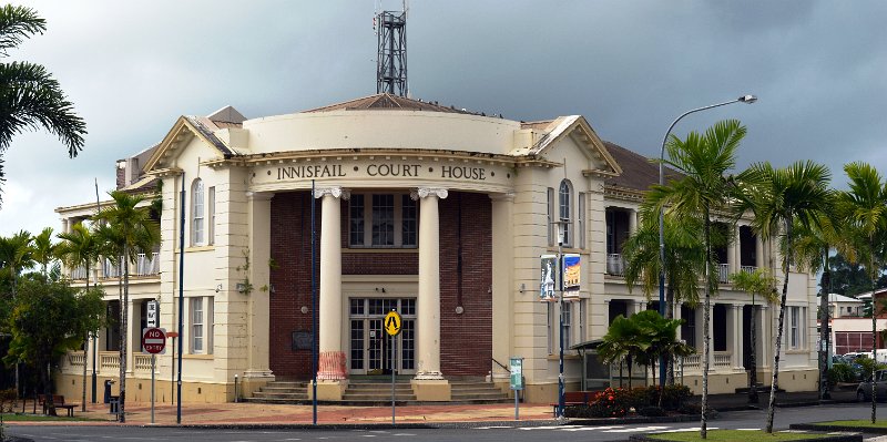 DSC_0021.JPG - Innisfail Court House