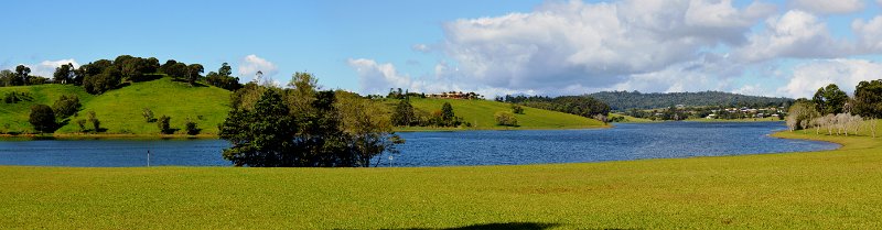 24EachamPan08.JPG - Atherton Tablelands - the Afghanistan Avenue of Honour is beside Lake Tinaroo