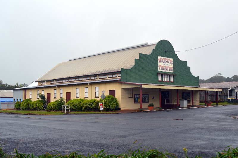 DSC_0046b.JPG - Atherton Tablelands - Malanda, Majestic Theatre (Australia's oldest continuously operating cinema)