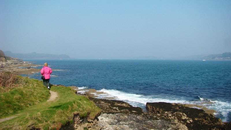 DSC01248.JPG - Pendennis Point - there's the lady in the pink coat again
