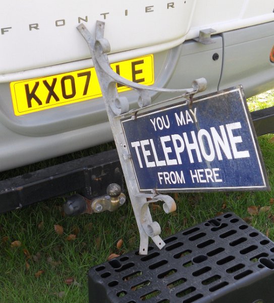 DSCN0267cropped.JPG - Telephone sign bought