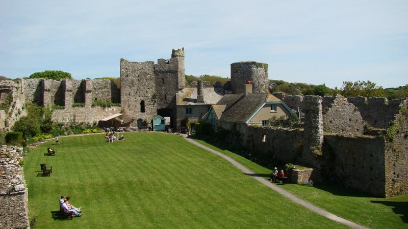 DSC02375.JPG - Manorbier Castle