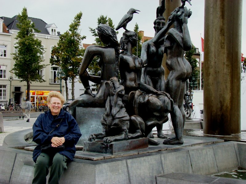 DSC03346.JPG - Ladies of Brugge